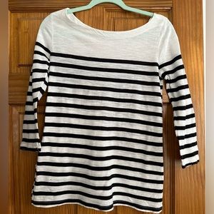Loft three quarter striped lightweight top.